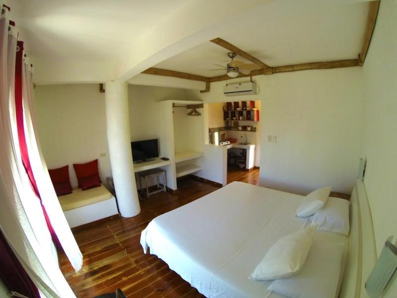 Lanterna Hotel Boracay Balabag  Rum bild